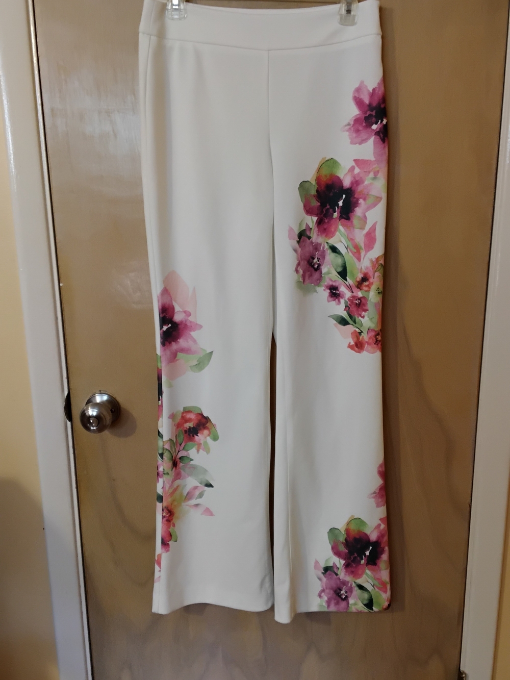 INC International Concepts White Wide-Leg Pants with Pink & Green Floral Print
